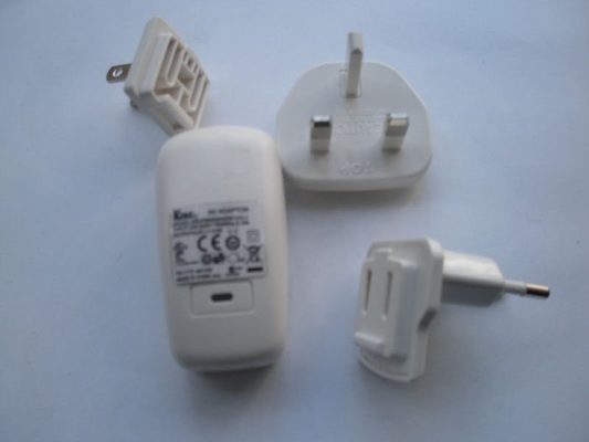 5V - 5.5V συνεχές ρεύμα, 100V - 250V καθολικός προσαρμοστής δύναμης USB των οδηγήσεων εναλλασσόμενου ρεύματος 60Hz