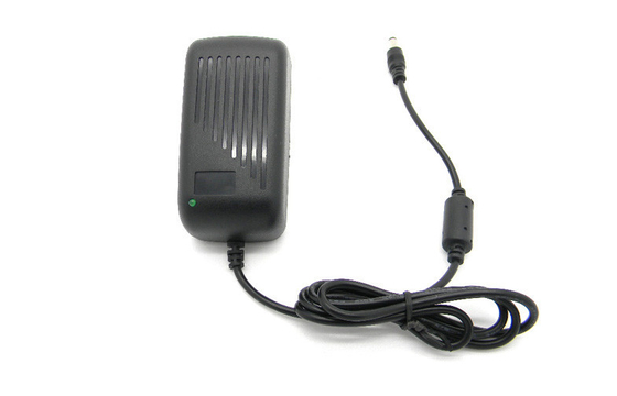 110V προσαρμοστής 12V 3A UL δύναμης Wallmount AC/DC αμερικανικών βουλωμάτων εισαγωγής εναλλασσόμενου ρεύματος επικυρωμένος