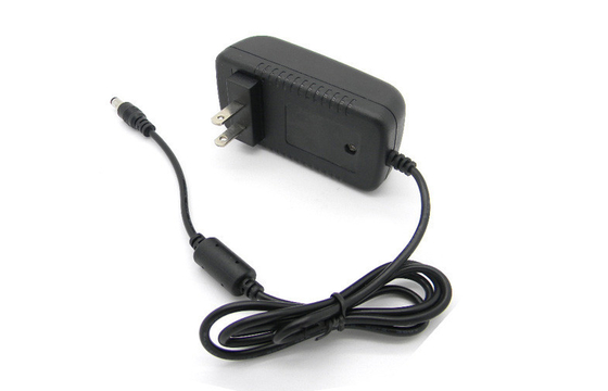 110V προσαρμοστής 12V 3A UL δύναμης Wallmount AC/DC αμερικανικών βουλωμάτων εισαγωγής εναλλασσόμενου ρεύματος επικυρωμένος